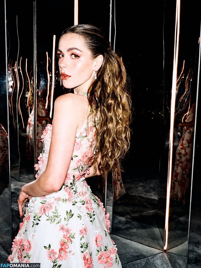 AdventuresSabrina / Kiernan Shipka / kiernanshipka Nu OnlyFans  Foto vazada #1565