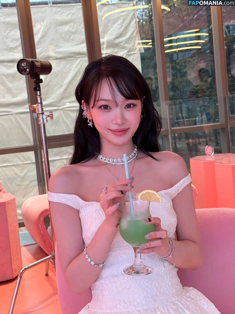 Kim Chaewon / _chaechae_1 / 김채원 Le Sserafim Nu OnlyFans  Foto vazada #44