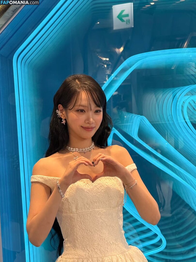 Kim Chaewon / _chaechae_1 / 김채원 Le Sserafim Nu OnlyFans  Foto vazada #47