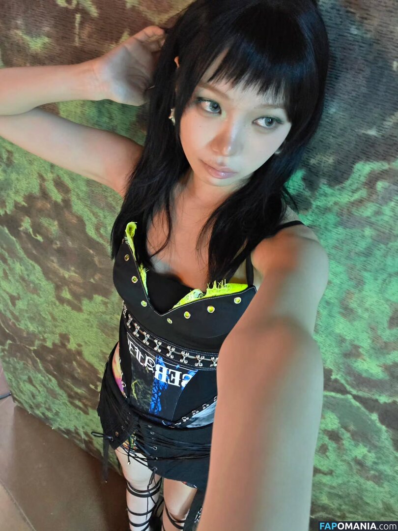 Kim Chaewon / _chaechae_1 / 김채원 Le Sserafim Nu OnlyFans  Foto vazada #58