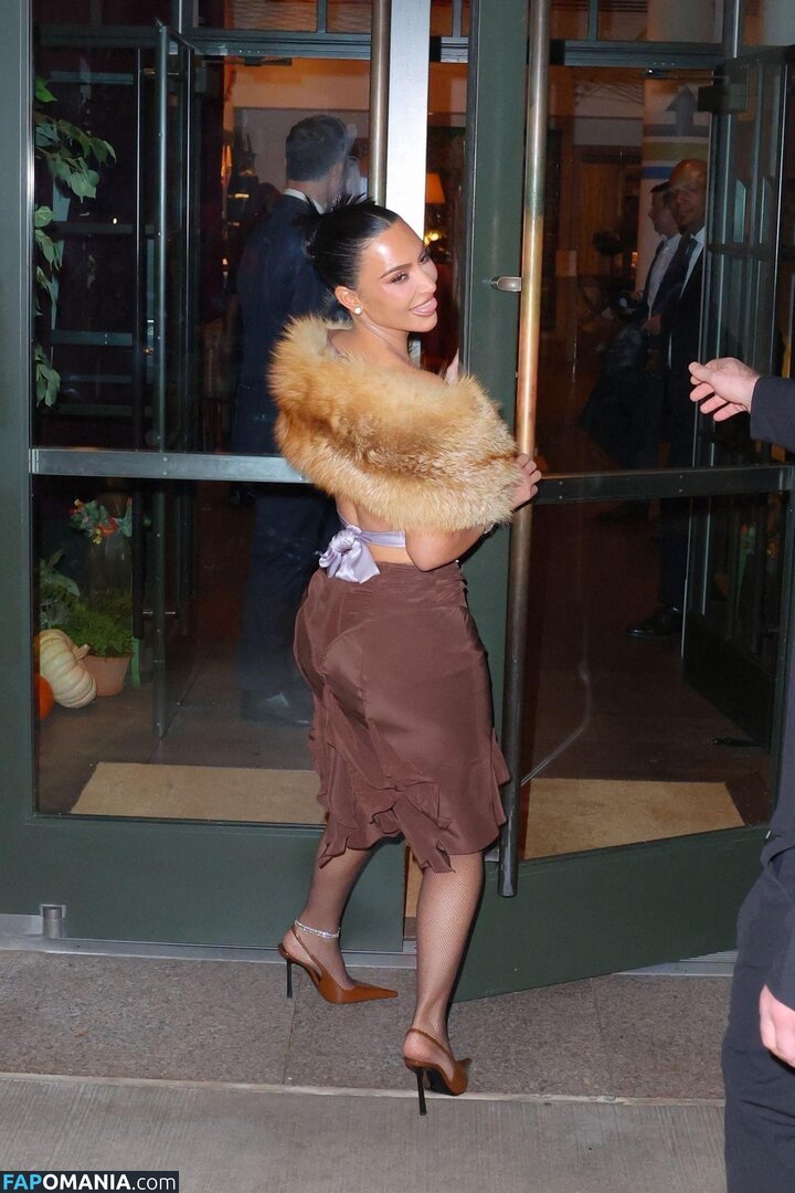 Kim Kardashian / kimkadarshian / kimkardashian Nu OnlyFans  Foto vazada #36