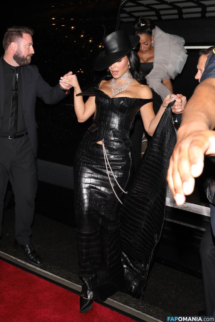 Kim Kardashian / kimkadarshian / kimkardashian Nu OnlyFans  Foto vazada #110