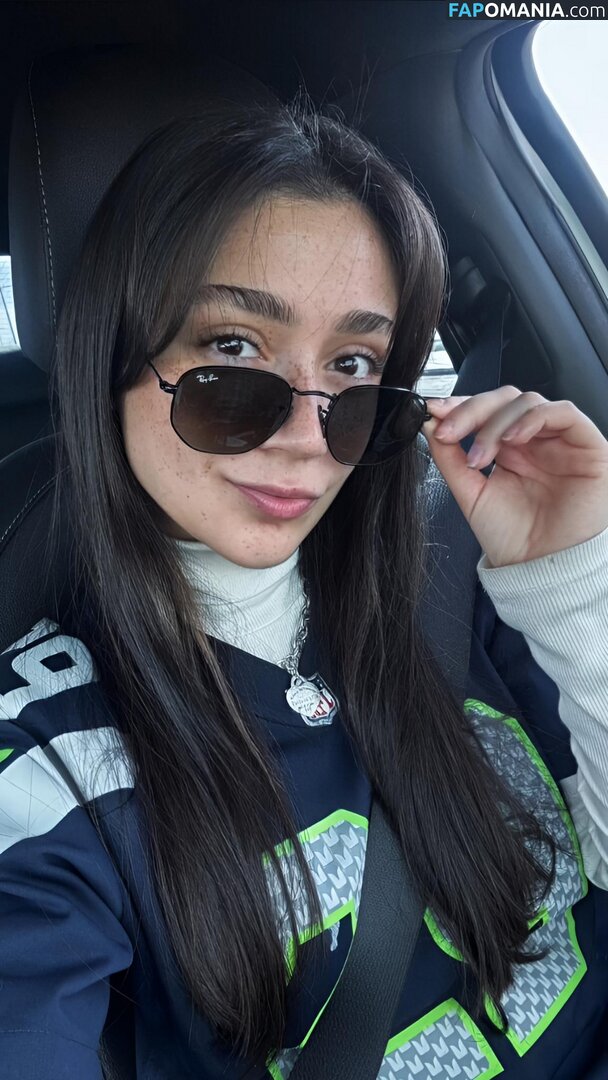 ayowhoischapis / kimbermelendrez Nu OnlyFans  Foto vazada #4