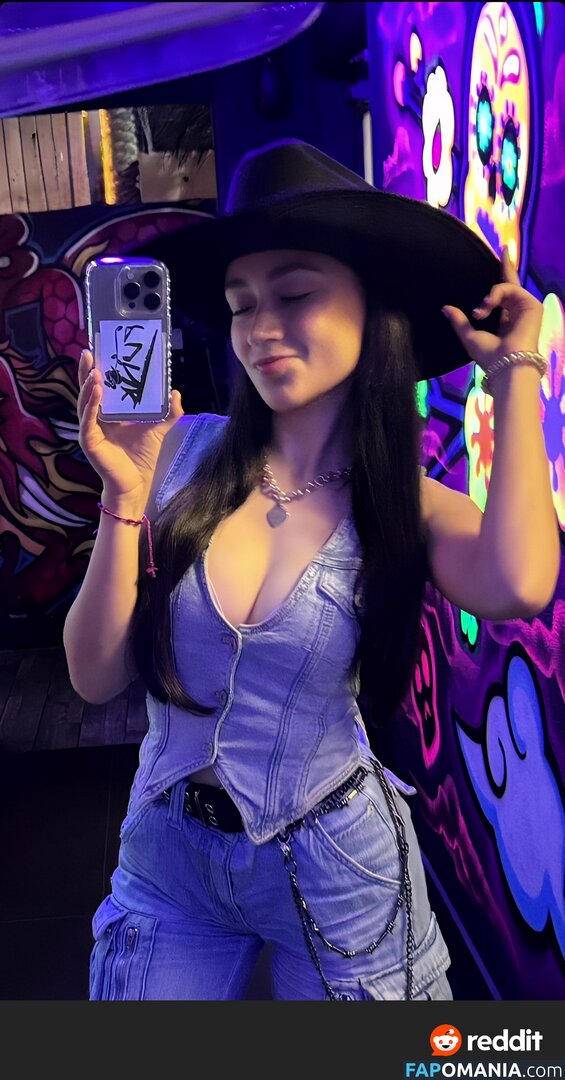 ayowhoischapis / kimbermelendrez Nu OnlyFans  Foto vazada #14