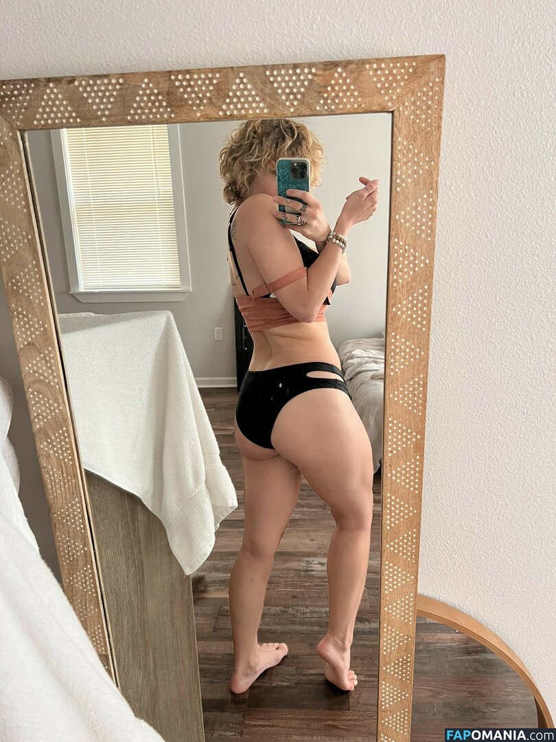 AuroraXoxo / KingAuraTV / xoxo.auroraxoxo Nu OnlyFans  Foto vazada #37