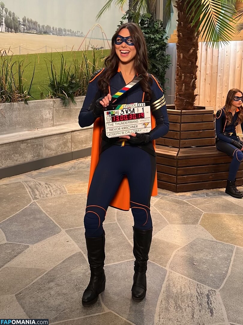 Kira Kosarin / kirakosarin Nu OnlyFans  Foto vazada #742