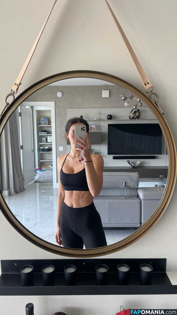 Kira Petilli / kirapetilli Nu OnlyFans  Foto vazada #156