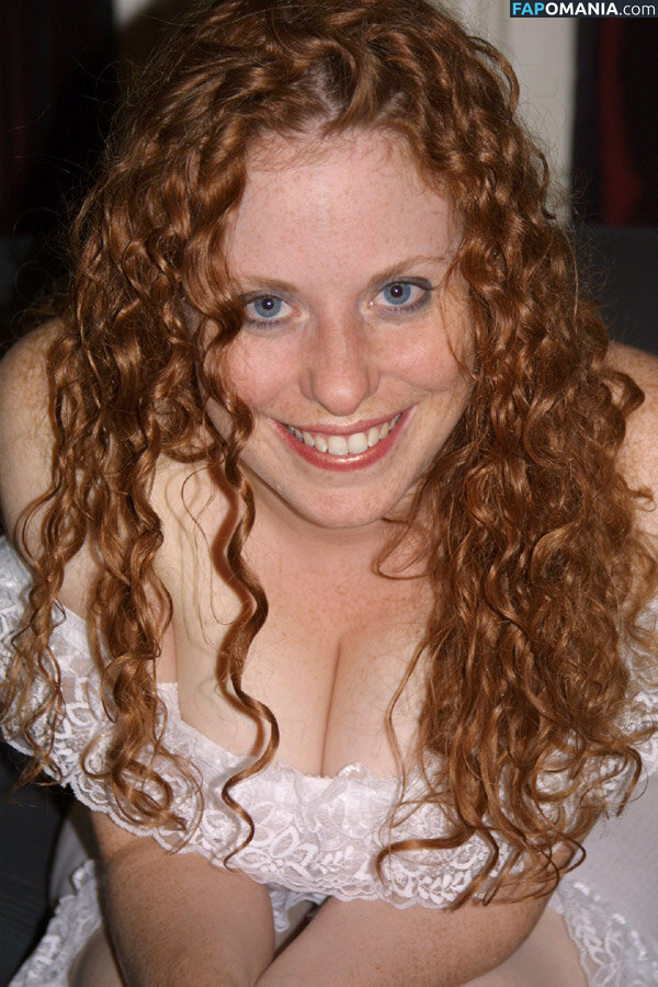 Kira The Little Redhead Nu OnlyFans  Foto vazada #38