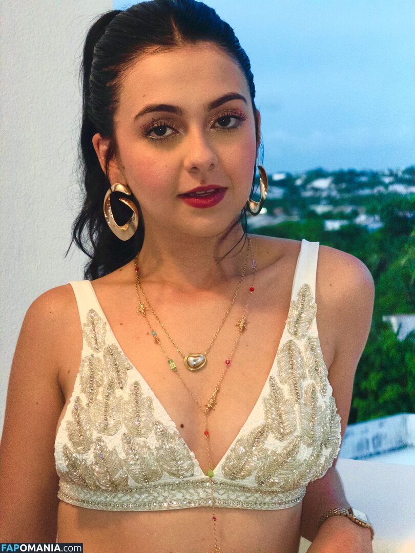 Klara Castanho / klarafgcastanho Nu OnlyFans  Foto vazada #5