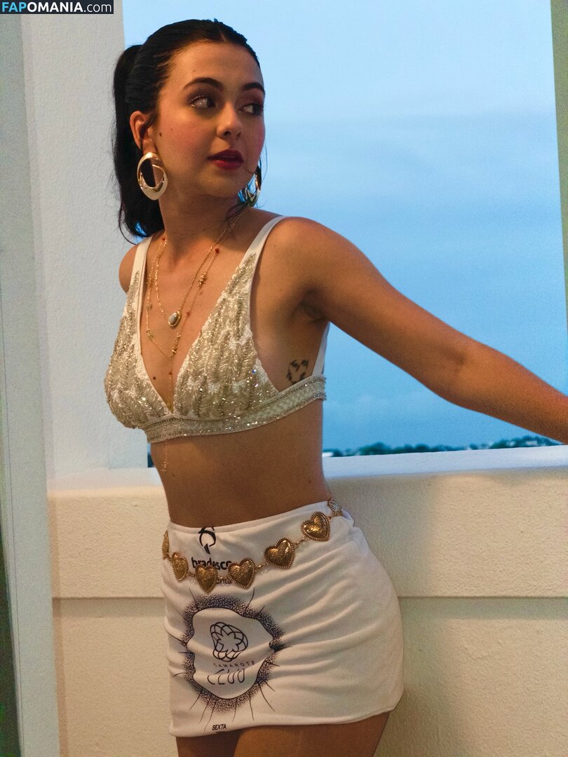 Klara Castanho / klarafgcastanho Nu OnlyFans  Foto vazada #8