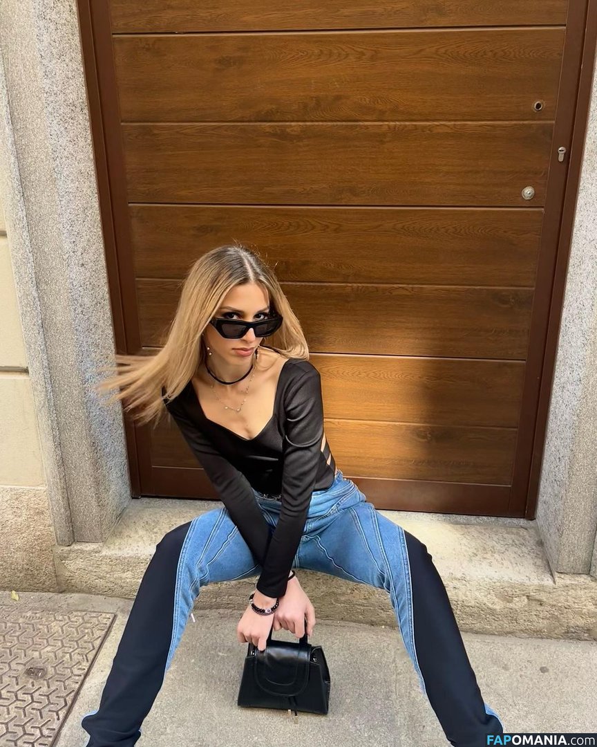 Klea Brahimi / klea_bra Nu OnlyFans  Foto vazada #8