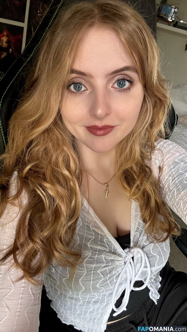 Krystal / Krysttl / Krysttlxd Nu OnlyFans  Foto vazada #3