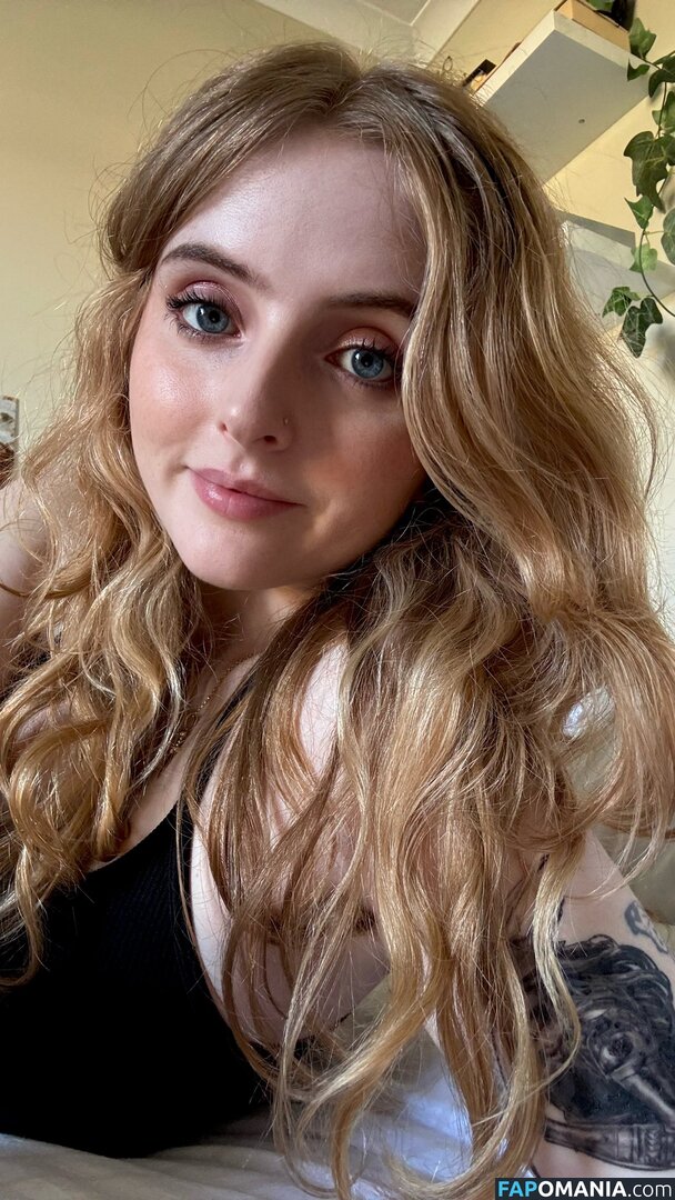 Krystal / Krysttl / Krysttlxd Nu OnlyFans  Foto vazada #7