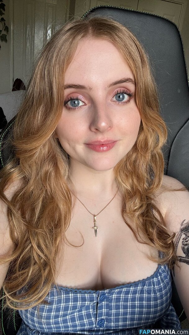 Krystal / Krysttl / Krysttlxd Nu OnlyFans  Foto vazada #8