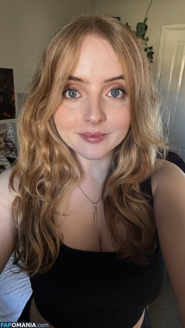 Krystal / Krysttl / Krysttlxd Nu OnlyFans  Foto vazada #10