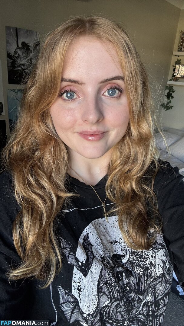 Krystal / Krysttl / Krysttlxd Nu OnlyFans  Foto vazada #19