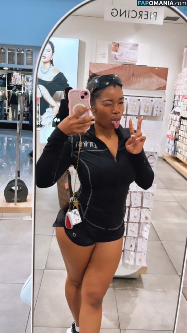 Kyylareneee / kurlykyy / kurrlyyy / kyylarenee Nu OnlyFans  Foto vazada #8