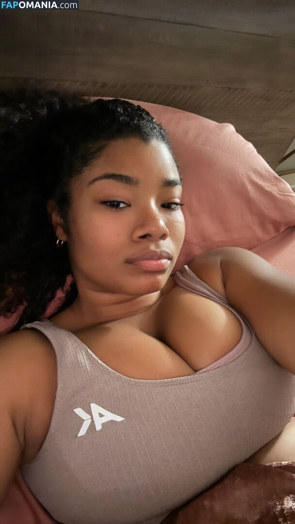 Kyylareneee / kurlykyy / kurrlyyy / kyylarenee Nu OnlyFans  Foto vazada #10
