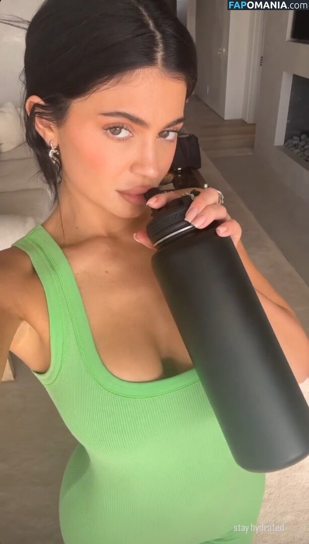 Kylie Jenner / kyliejenner / kyliejenner.2 Nu OnlyFans  Foto vazada #30