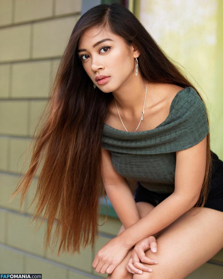 kiana / kyootboss / kyootbot Nu OnlyFans  Foto vazada #88