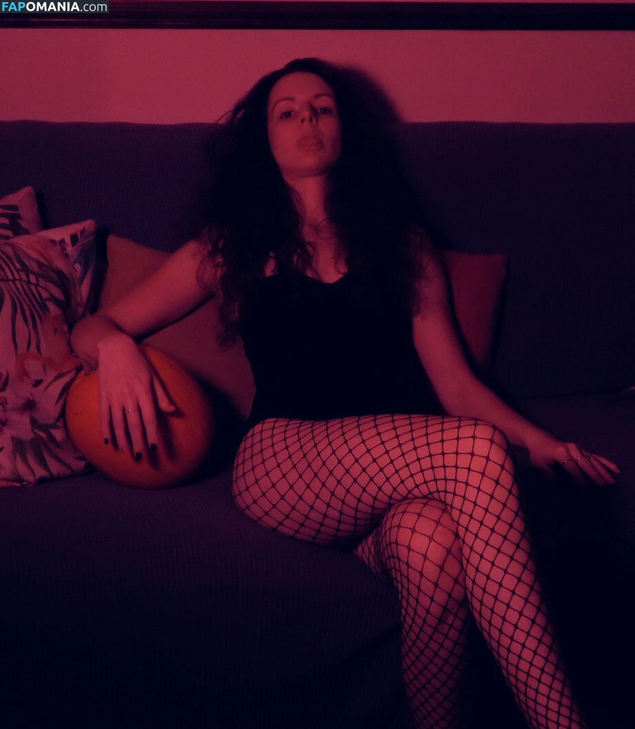 ASMR Attack / Lady ASMR / ladyasmr / sarahchubs Nu OnlyFans  Foto vazada #15