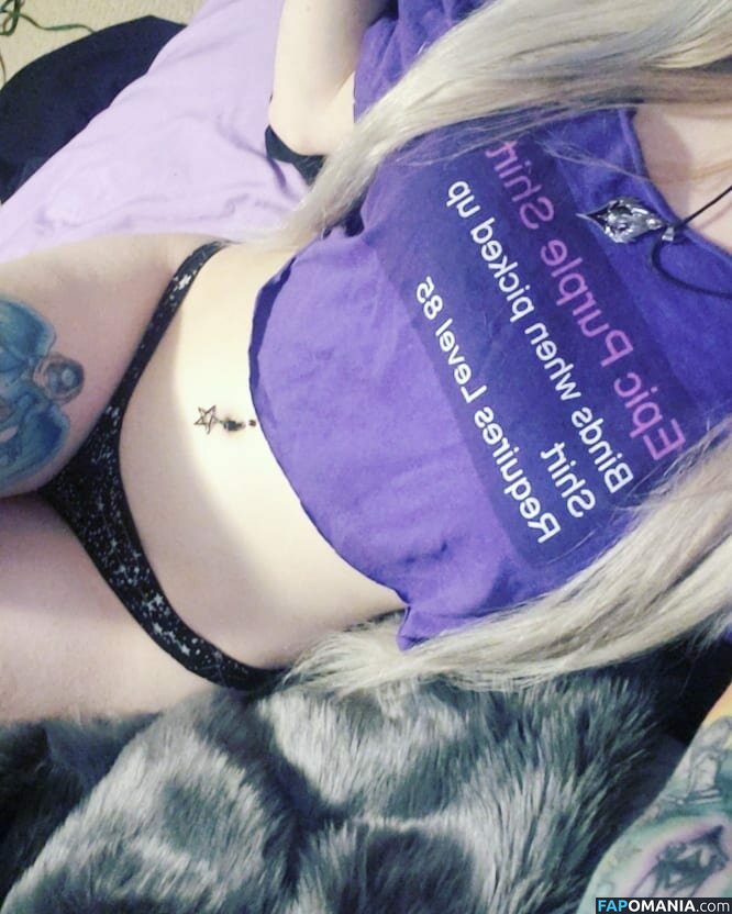 ladysurvival / ladysurvivalwow / onlyfungi Nu OnlyFans  Foto vazada #12