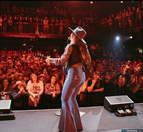 Lainey Wilson / laineywilsonmusic Nu OnlyFans  Foto vazada #5