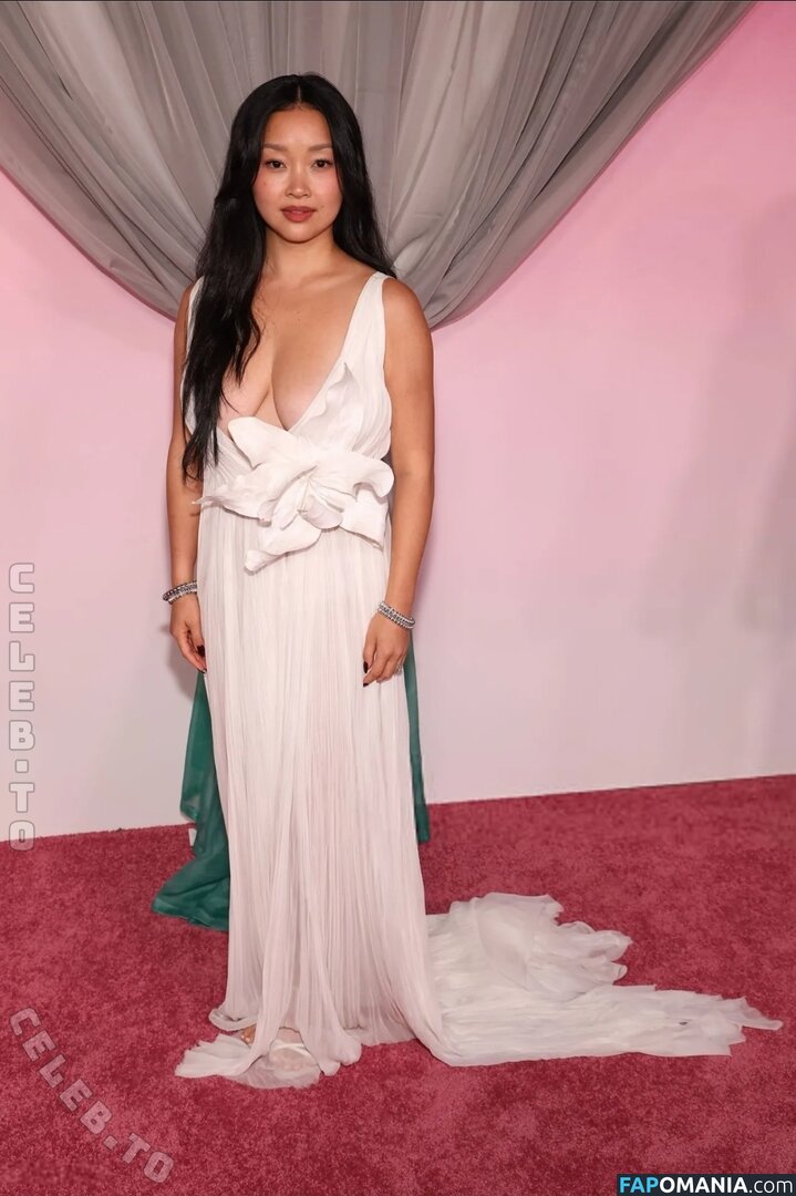 Lana Condor / https: / lanacondor Nu OnlyFans  Foto vazada #4