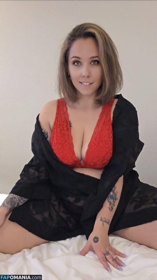 lariarussell / ryanfirst1 Nu OnlyFans  Foto vazada #1