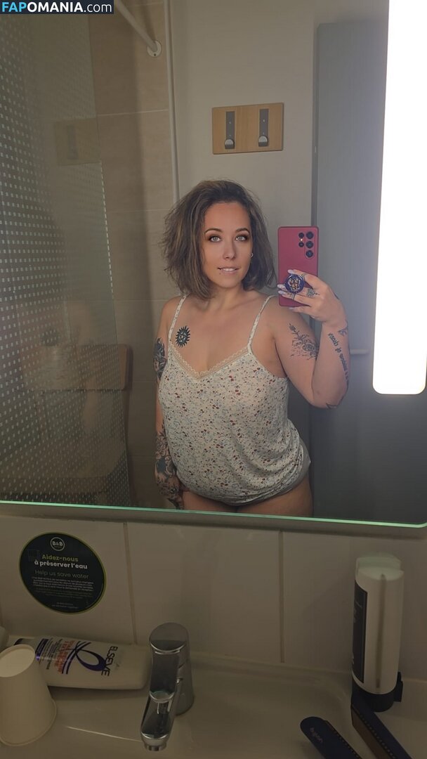 lariarussell / ryanfirst1 Nu OnlyFans  Foto vazada #14