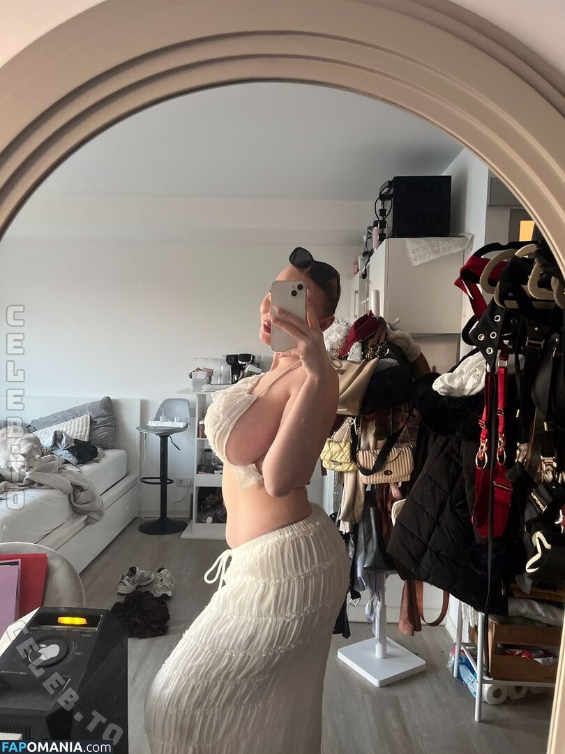 Larissa.lhaa / Larissalhaa / larissa.lahe Nu OnlyFans  Foto vazada #7