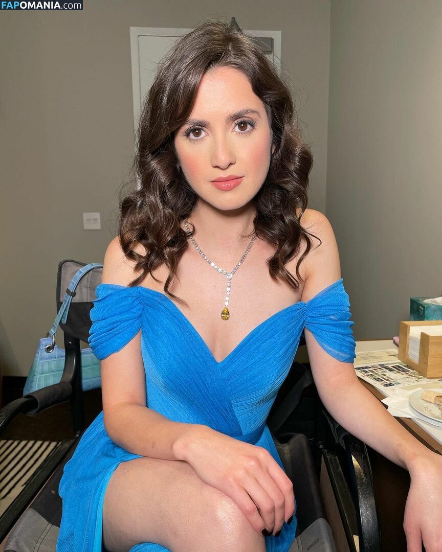 Laura Marano / lauramarano Nu OnlyFans  Foto vazada #4