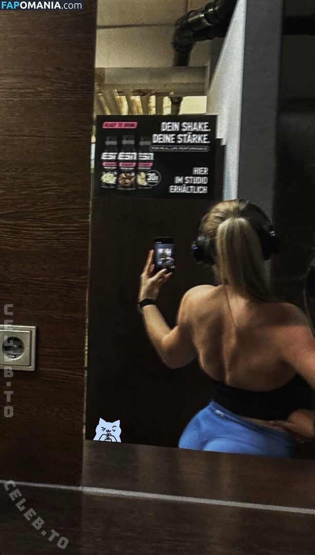Lavrasophie / getfitbylaura / https: Nu OnlyFans  Foto vazada #7