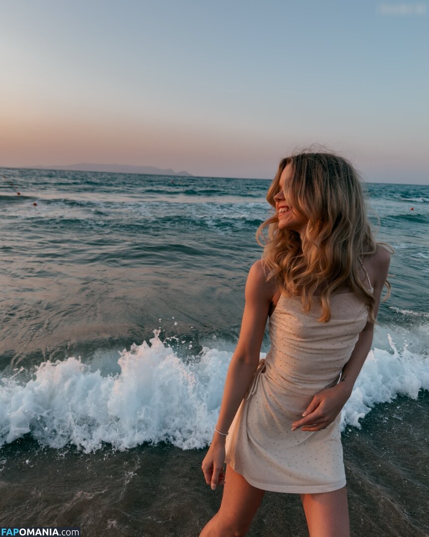 Lea Peach / Looskanal / lea / wifiloo_m Nu OnlyFans  Foto vazada #780