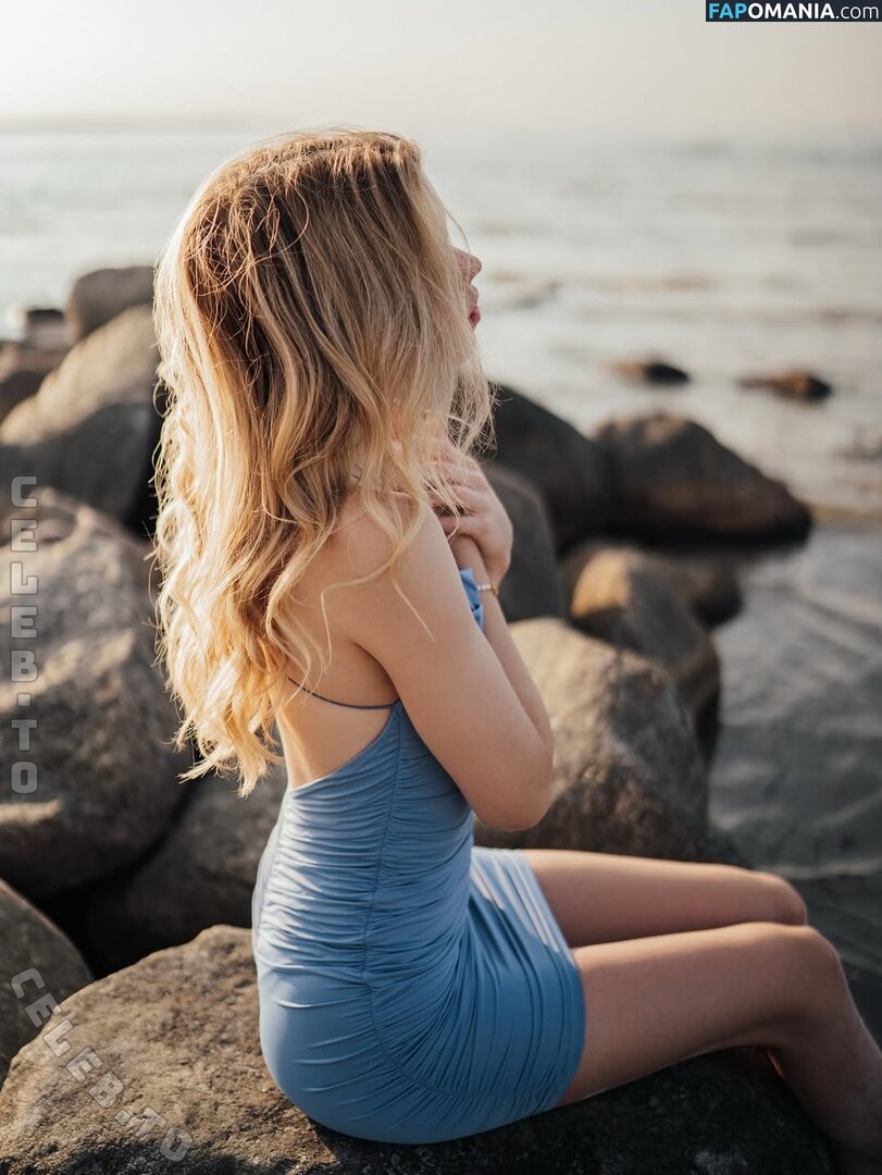 Lea Peach / Looskanal / lea / wifiloo_m Nu OnlyFans  Foto vazada #806