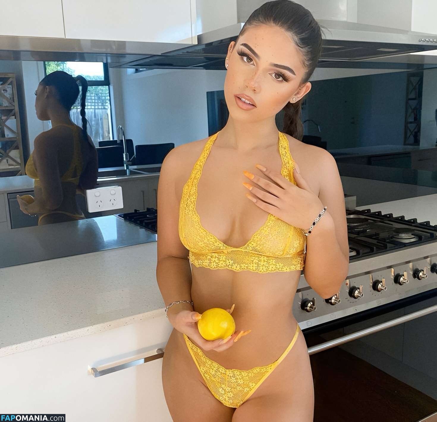 Leah Halton / leahhalton_ Nu OnlyFans  Foto vazada #365