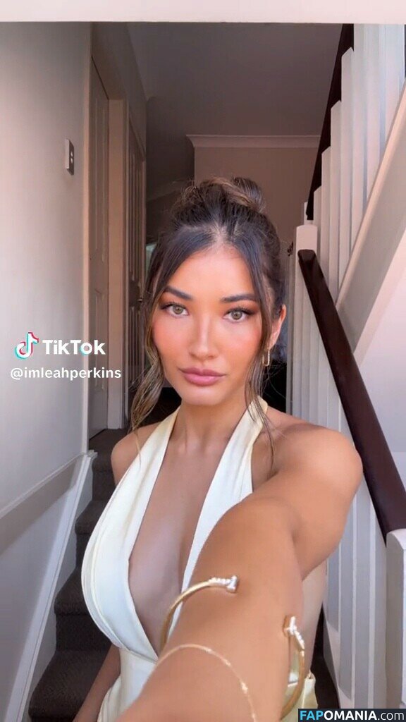 Leah Perkins & Mimi Perkins / imleahperkins Nu OnlyFans  Foto vazada #26