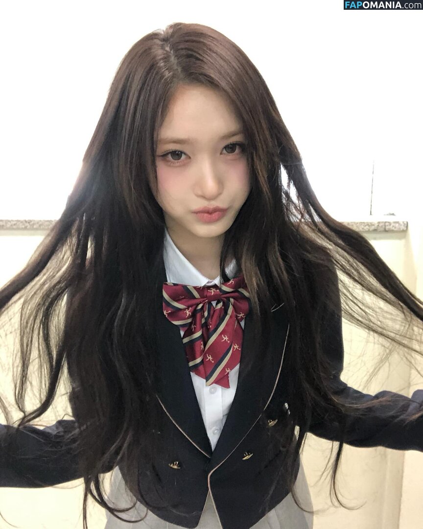 Lee Hyun-Seo / eeseooes / https: / iveleeseoi Nu OnlyFans  Foto vazada #2