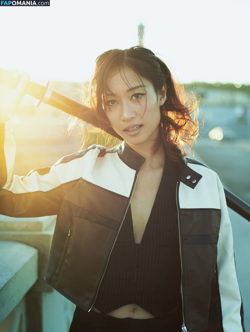 Famous Asian tiktoker / Leenda Dong / leendadong / leendaphotodumps Nu OnlyFans  Foto vazada #4