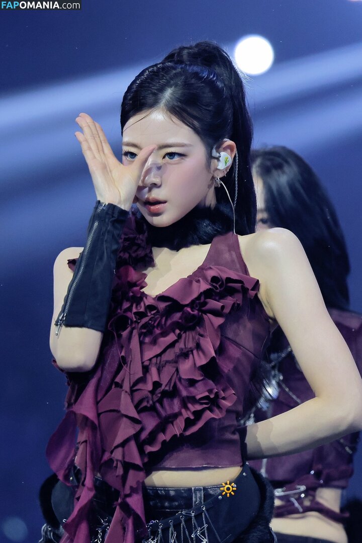 Choi Ji-su / ITZY / lia_loves___ / 최지수 Nu OnlyFans  Foto vazada #1