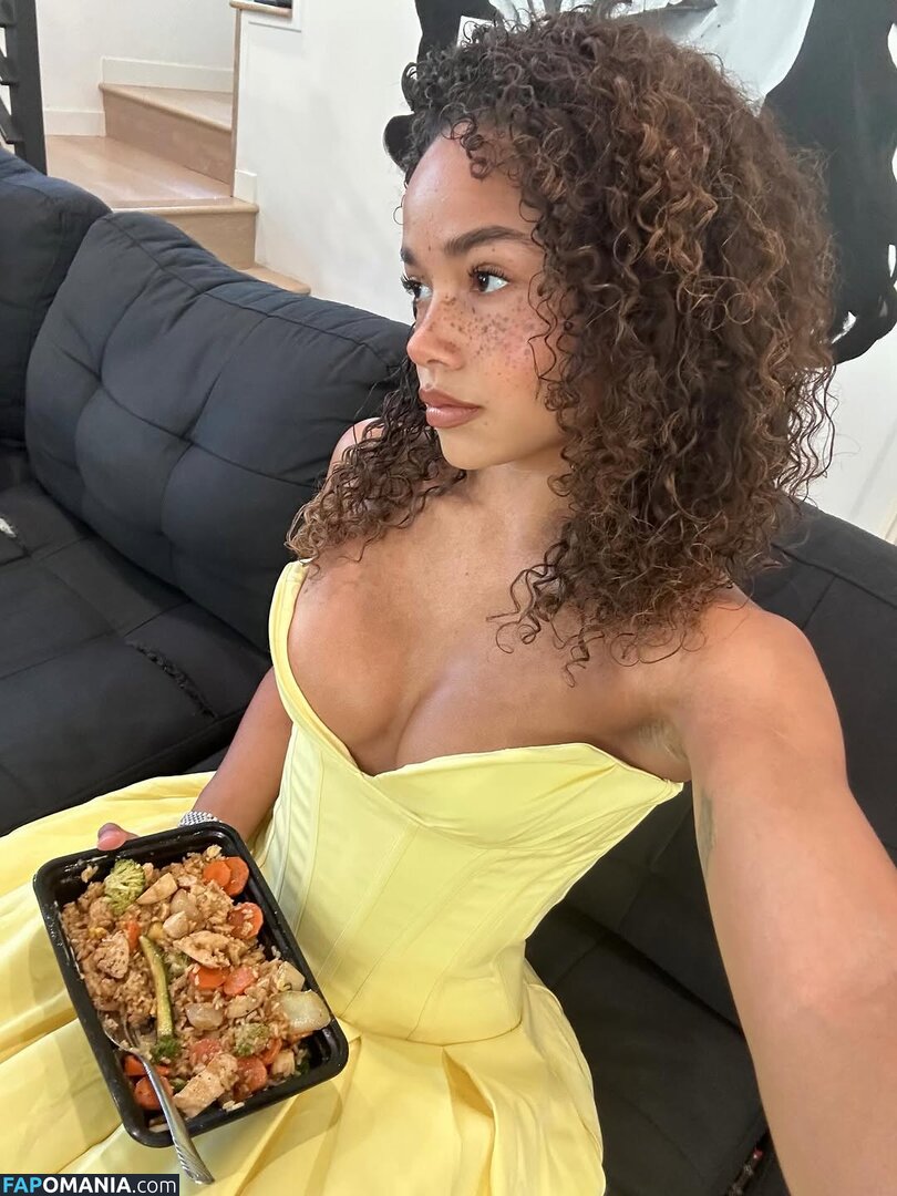 Liana Maria / lianamariaofficial Nu OnlyFans  Foto vazada #8