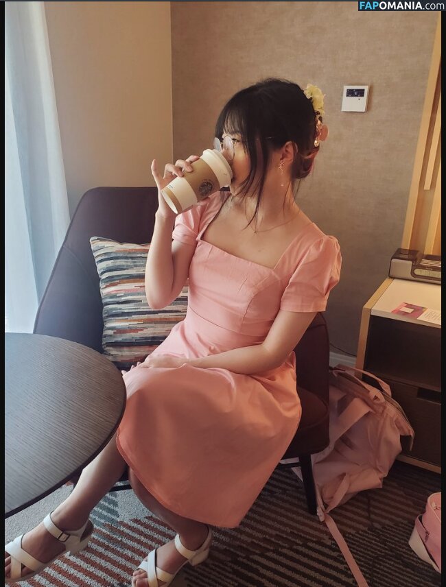 LilyPichu / onlysaber Nu OnlyFans  Foto vazada #4