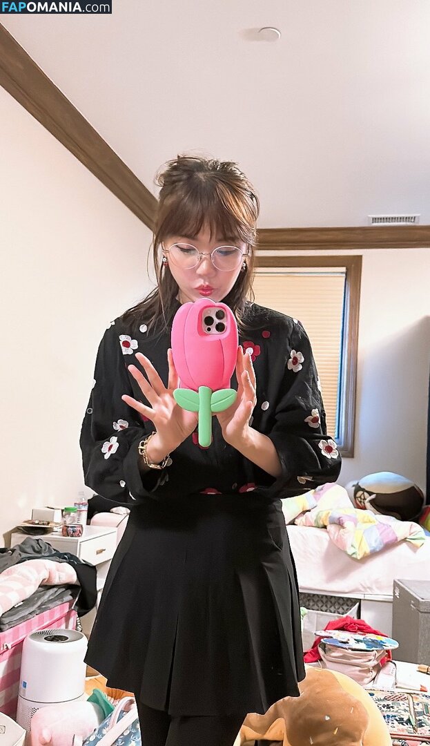 LilyPichu / onlysaber Nu OnlyFans  Foto vazada #359