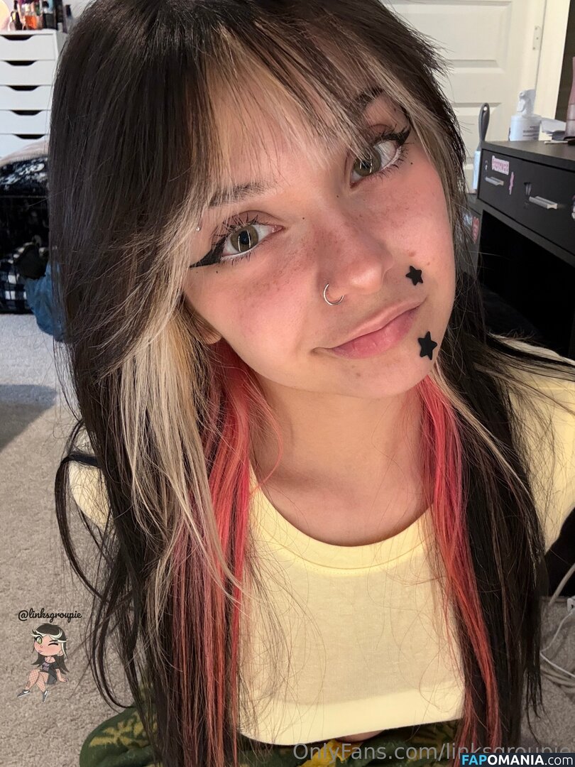 Linksgroupie / Mariah Crooke / https: Nu OnlyFans  Foto vazada #655