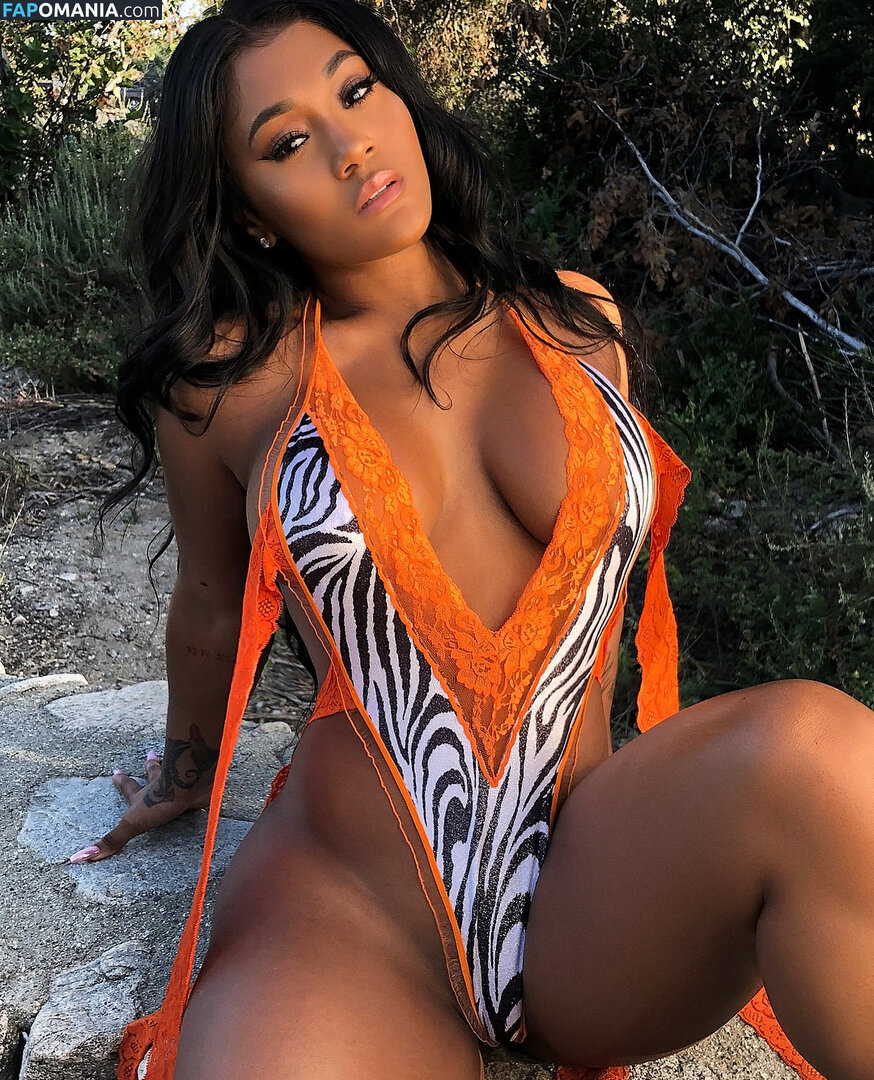 Lira Galore / Lira Mercer / lira_galore / liragalore Nu OnlyFans  Foto vazada #13
