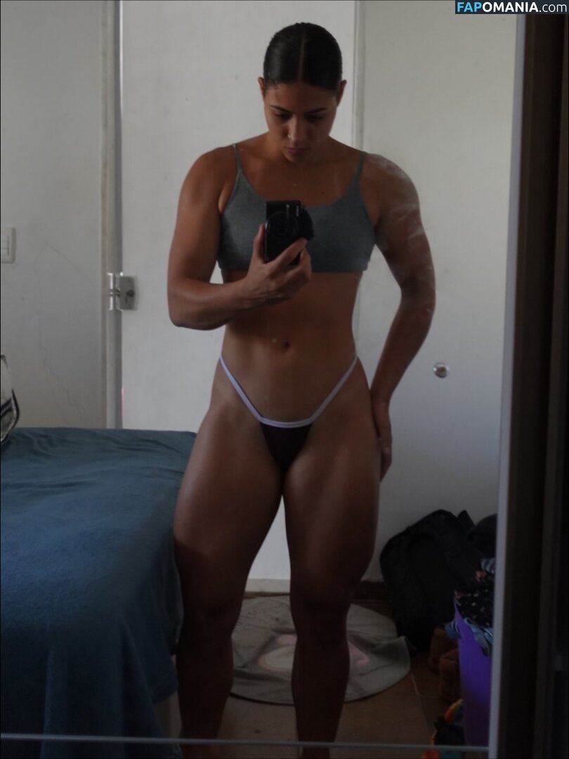 Liriel Martins / liri_martinss Nu OnlyFans  Foto vazada #3