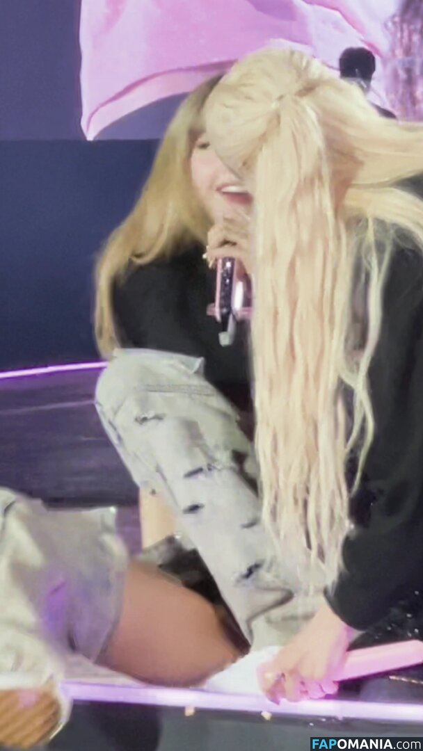 Lisa Blackpink Nu OnlyFans  Foto vazada #276