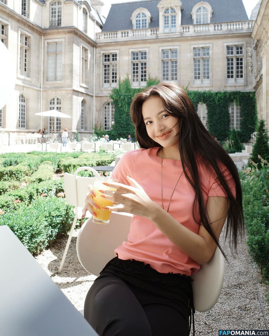 Blackpink / Lisa / lalalalisa_m / lisaamane Nu OnlyFans  Foto vazada #42