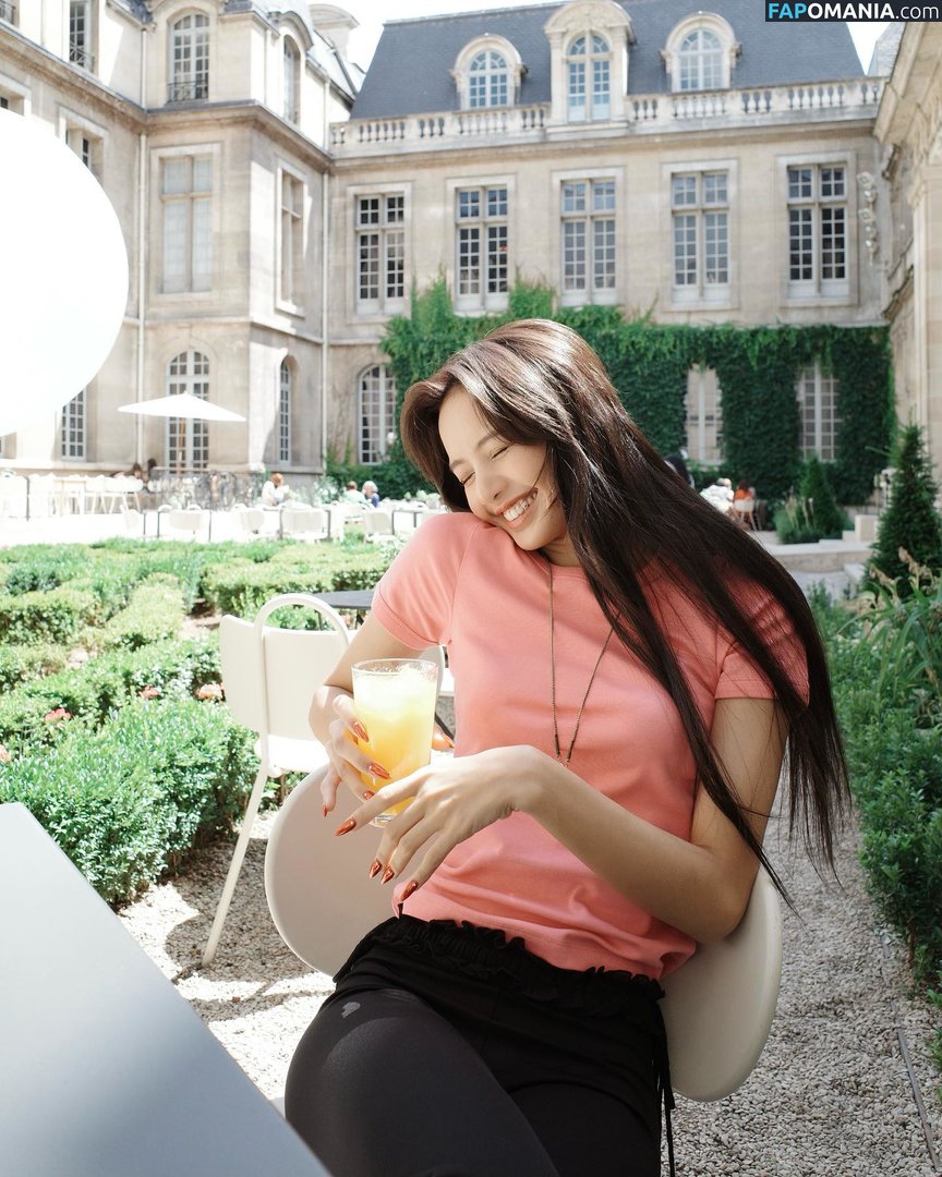 Blackpink / Lisa / lalalalisa_m / lisaamane Nu OnlyFans  Foto vazada #43