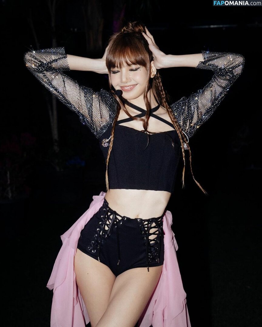 Blackpink / Lisa / lalalalisa_m / lisaamane Nu OnlyFans  Foto vazada #98